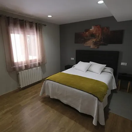 Restaurante Goya 酒店 *